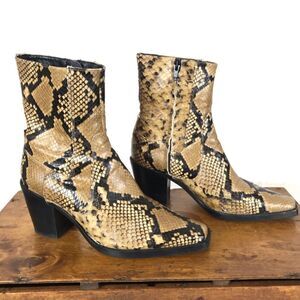 Zara basic cowboy snake ankle boots